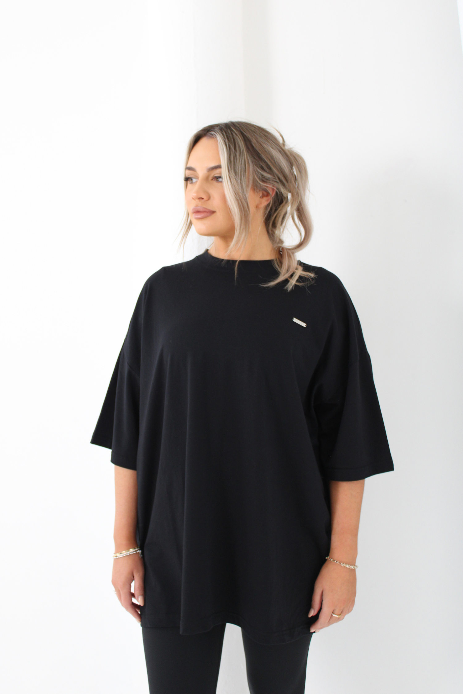 Signature Oversized Short Sleeve T-Shirt Black